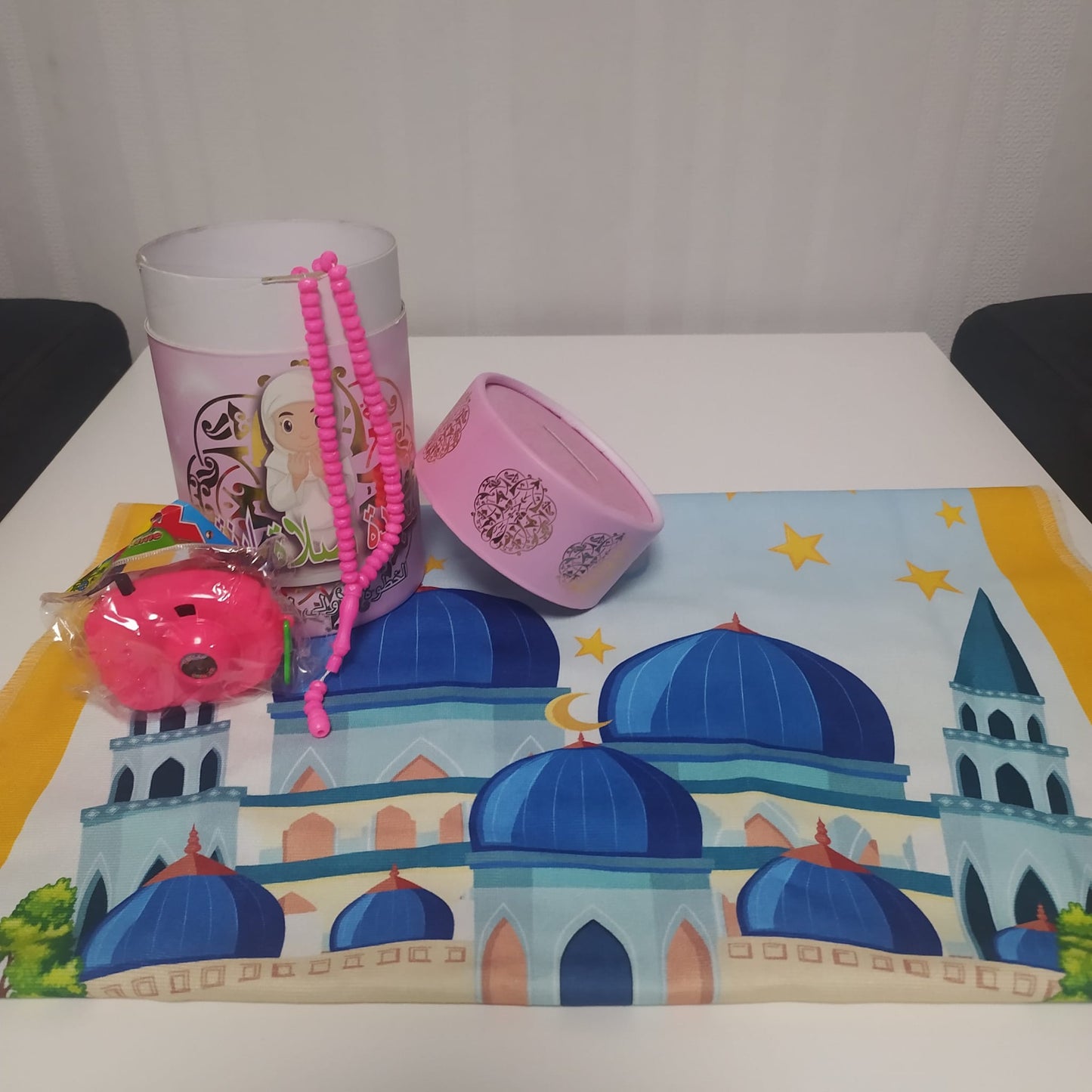 سجادة صلاة  للأطفال بعلبة هدية اسطوانية